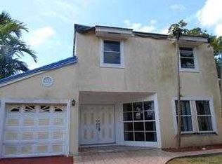 20014 NE Six Court Cir, Miami, FL 33179
