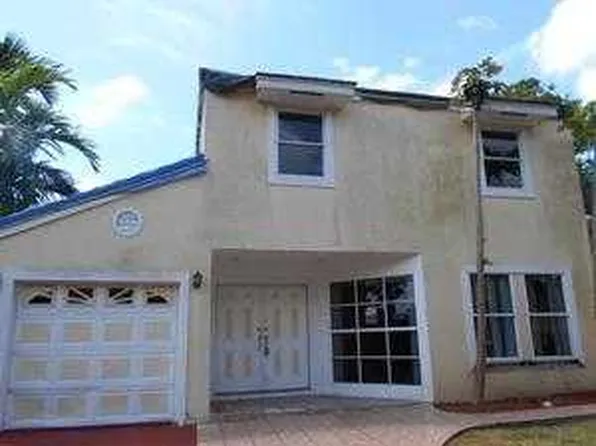 20014 NE Six Court Cir, Miami, FL 33179