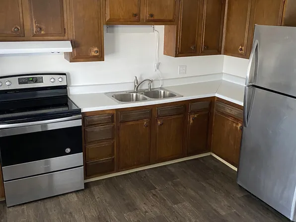 704 4th St #3, Livermore, IA 50558