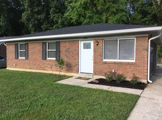 8904 Willowcreek Dr, Louisville, KY 40219