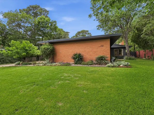 711 Ector St, Denton, TX 76201