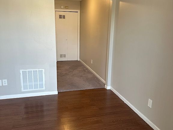 4th image of 11001 NW Lema Dr Unit D