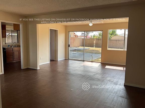 4th image of 17002 E Bellbrook St