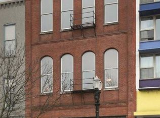 727 SW Naito Pkwy, Portland, OR 97204