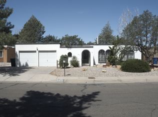 2421 Hiawatha Dr NE, Albuquerque, NM 87112