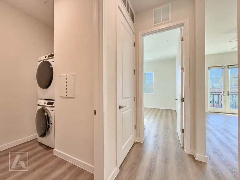 Experience Modern Luxury at Smith & Main: Premier Living in Downtown Winter Garden — Photo 53