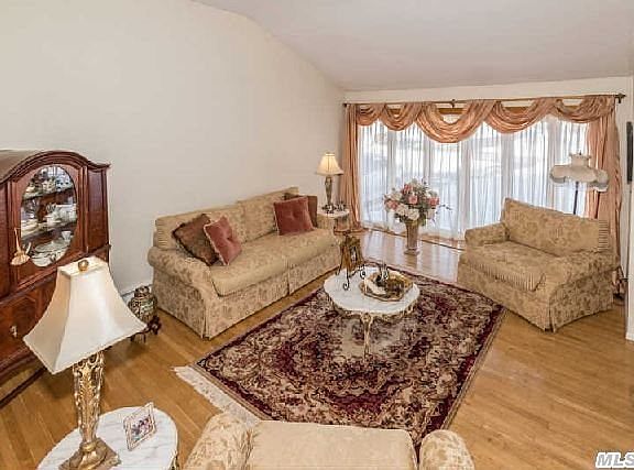 3rd image of 3 Tollgate Dr