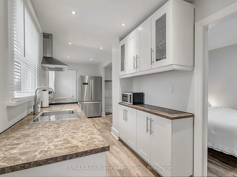 5111 Kitchener St — Photo 10