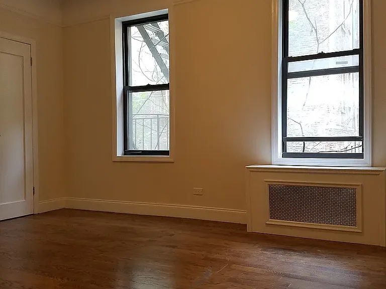 207 W 106th St #5A — Photo 3