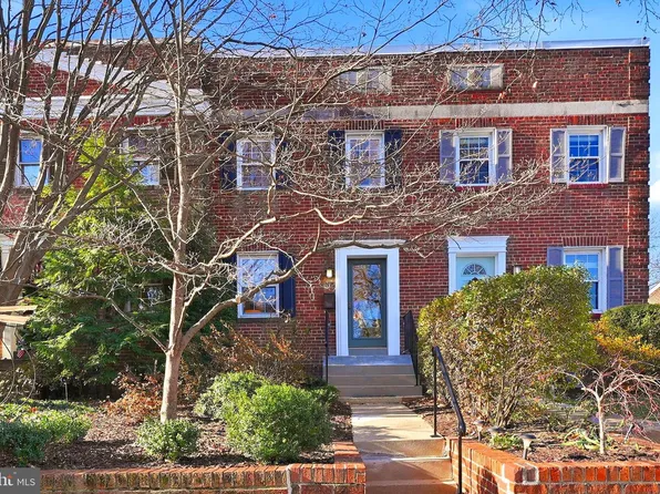 1130 Colonial Ave, Alexandria, VA 22314