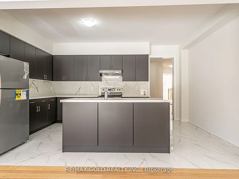 33 Gilham Way — Photo 16
