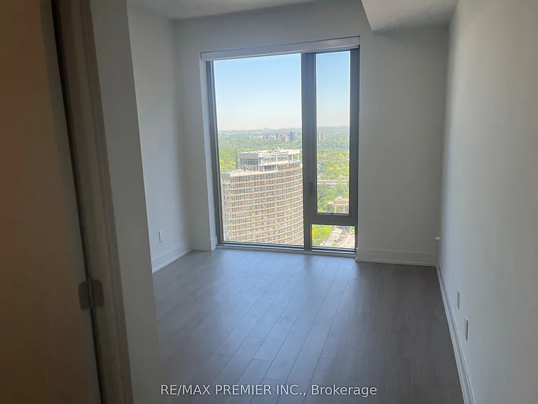 8 Cumberland St #3506 — Photo 24