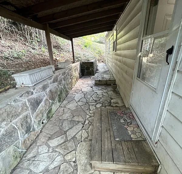 1219 East Dr — Photo 15