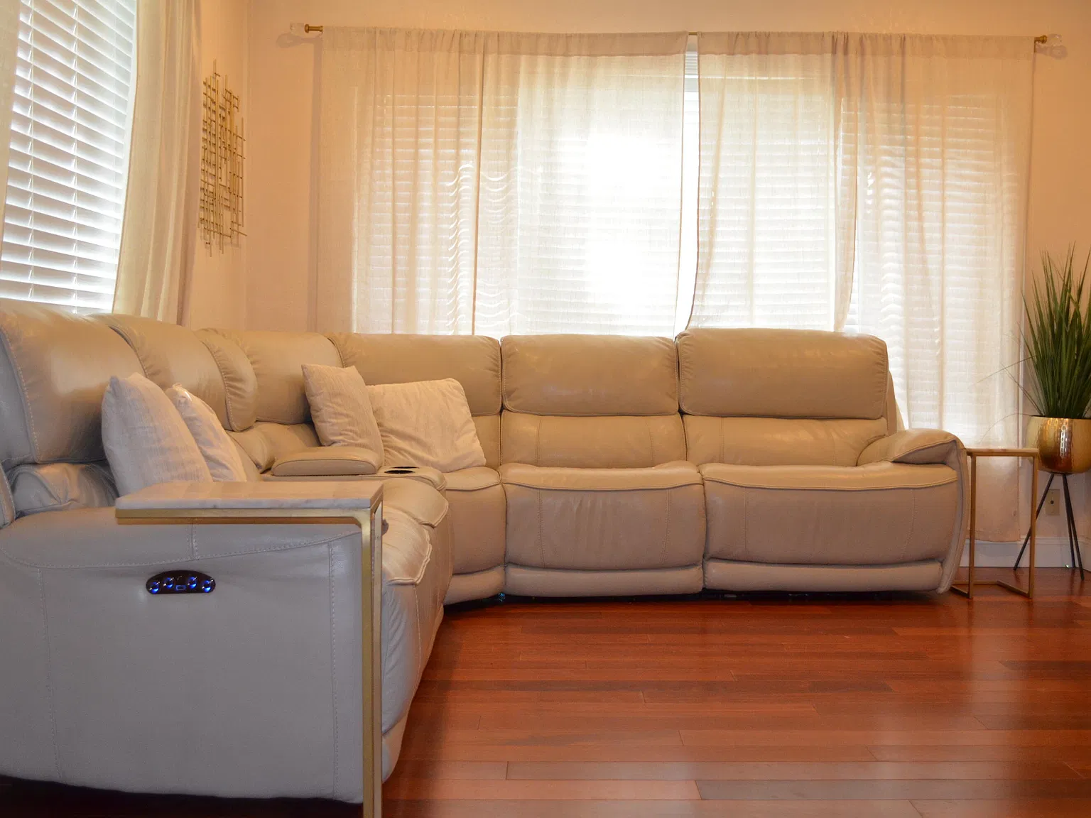 2 bed, 2.0 bath, 1188 sqft, $3,800 — Photo 4