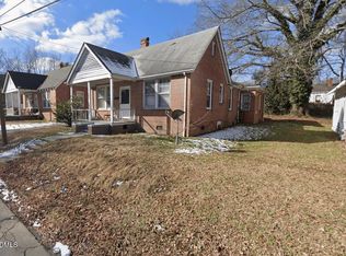 609 Highland Ave, Henderson, NC 27536
