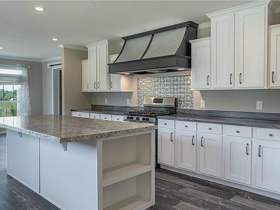3rd image of 8062 Private 2274 Road