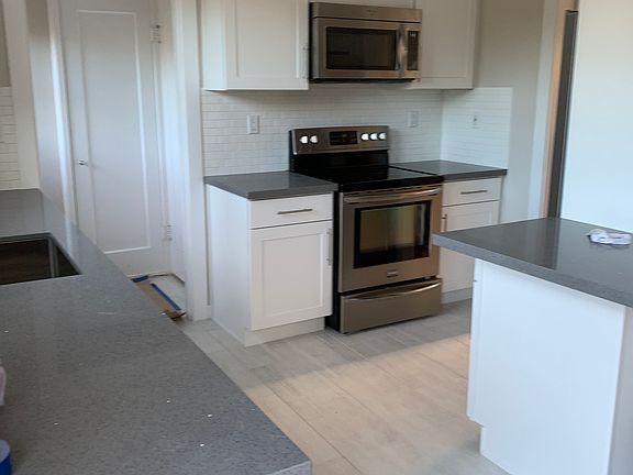 4th image of 2531 7th Ave W