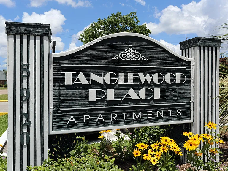 Tanglewood Place — Photo 25