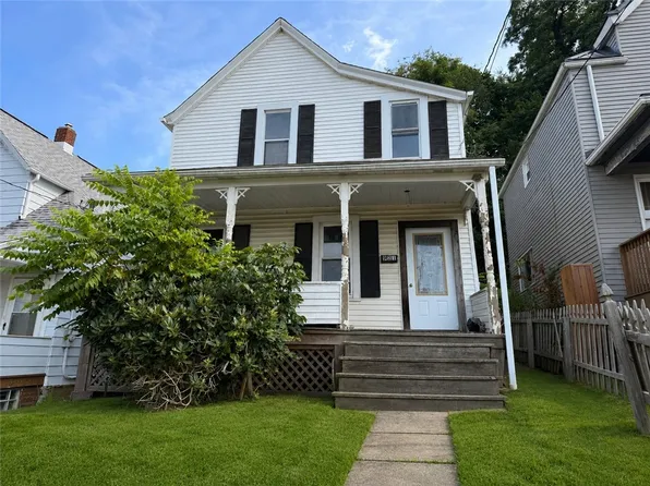 921 Crescent Ave, Ellwood City, PA 16117