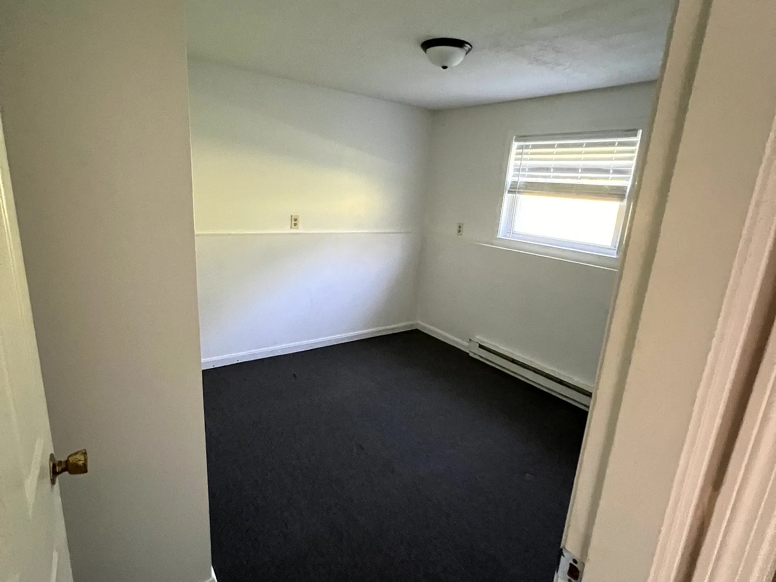2 bed, 650 sqft, $1,100 — Photo 3