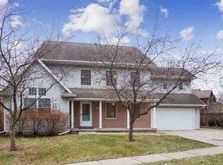 1229 Hunters Run, Iowa City, IA 52246