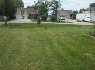 920 Tayco St, Menasha, WI 54952