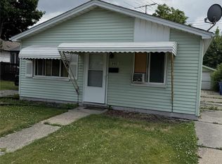 8412 Stephens Rd, Warren, MI 48089