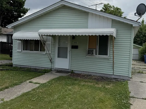 8412 Stephens Rd, Warren, MI 48089