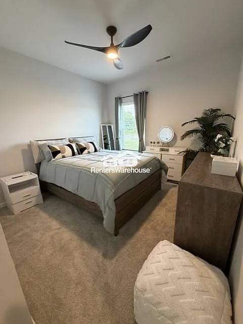 3 bed, 3.0 bath, 1933 sqft, $3,950 — Photo 3