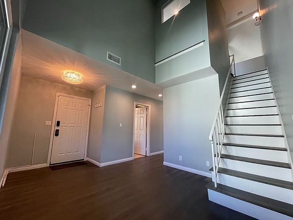 Entrance sitting area