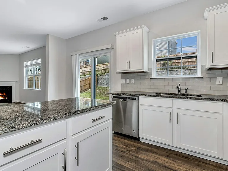 229 Marathon Ln — Photo 13