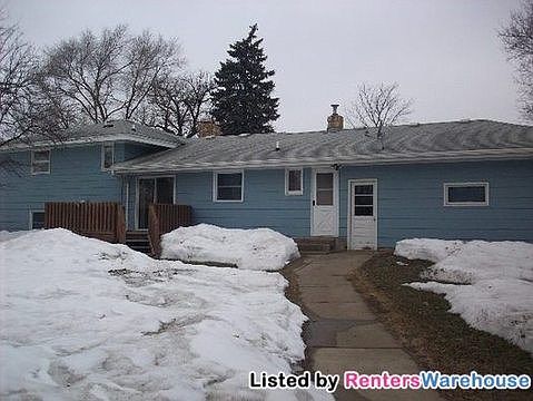 1st image of 7702 Lake Dr