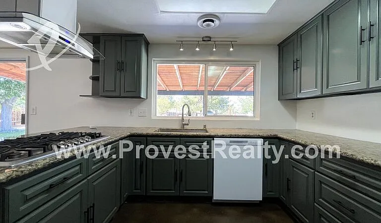 18370 Danbury Ave — Photo 7