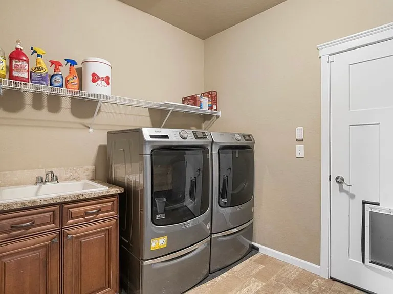 2720 S Seabiscuit Dr — Photo 14