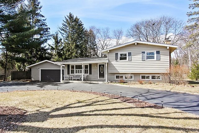 1st image of 30370 N Oak Grove Ave
