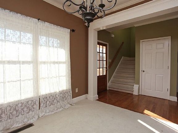 4th image of 207 Sunset Vista Ct
