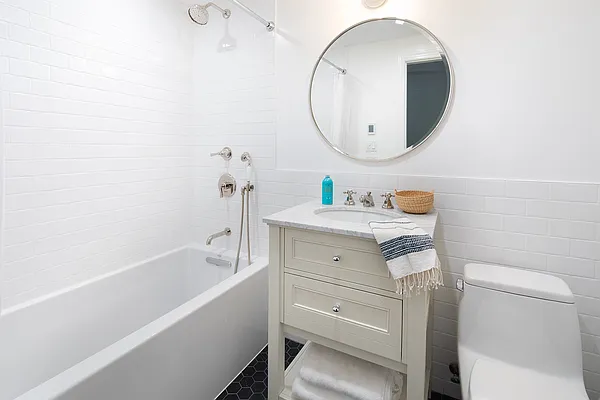 Sold by Douglas Elliman | media 19