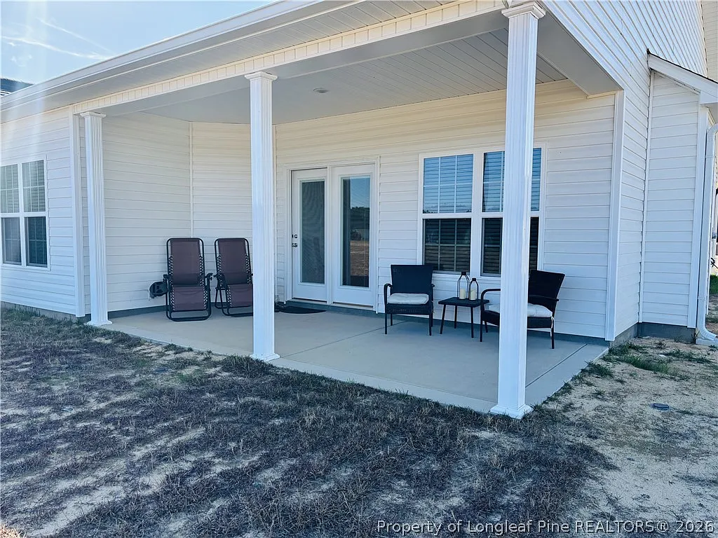 3 bed, 2.0 bath, 1382 sqft, $1,700 — Photo 3