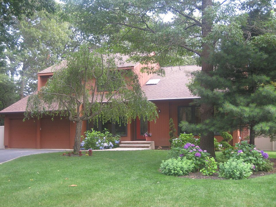 2nd image of 2 Christopher Ct