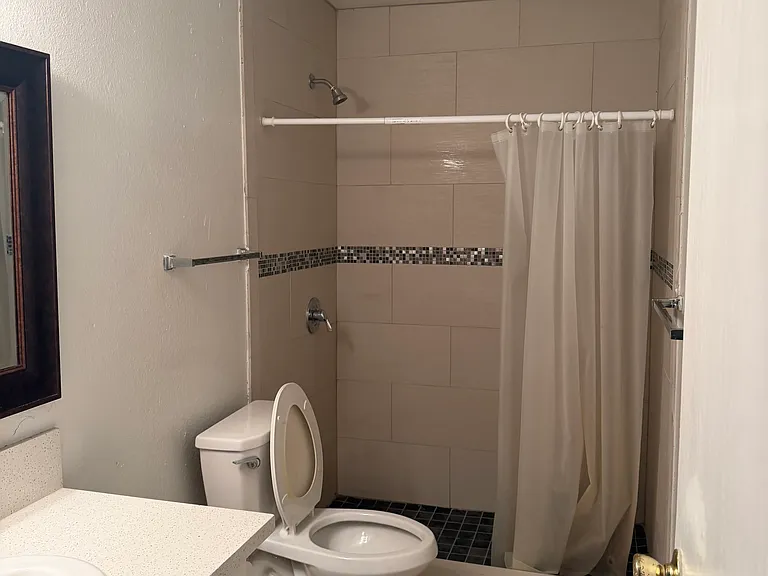 5303 Retablo Ave #B — Photo 6