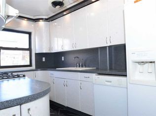 15015 78th Rd, Flushing, NY 11367