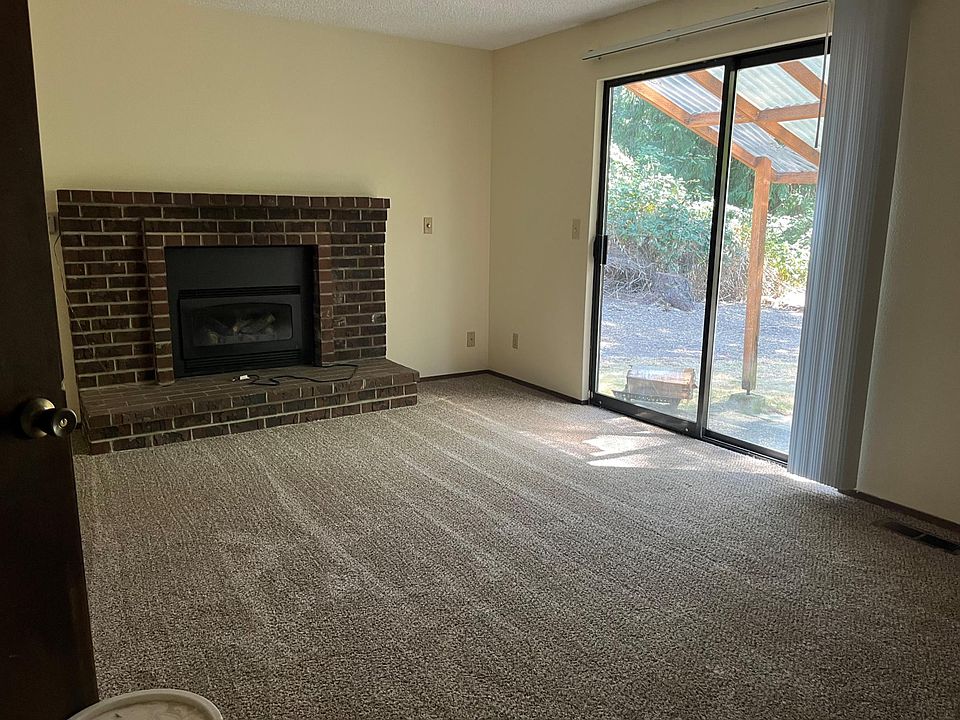 2nd image of 4545 NW Shelley Dr