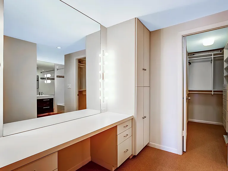 1 Beach Dr SE #2109 — Photo 14