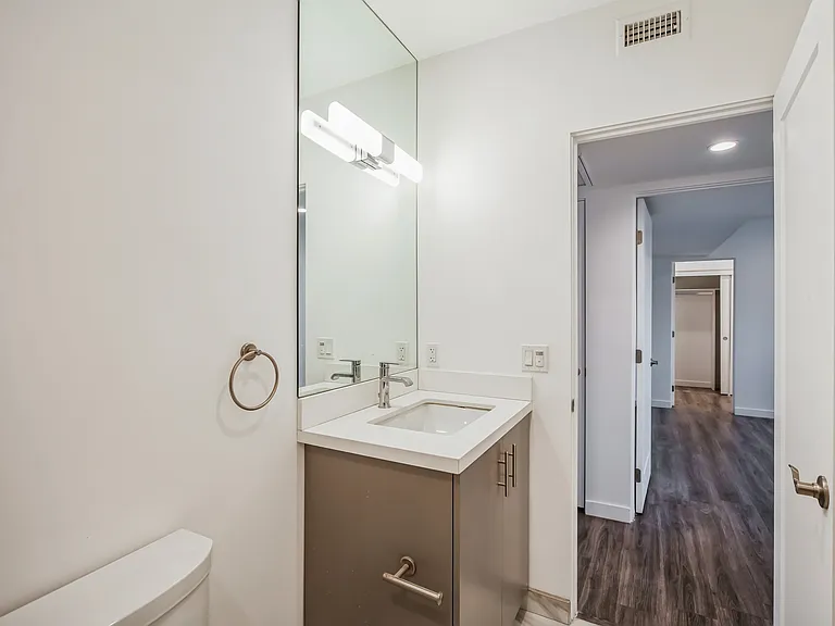 671 S Riverside Drive — Photo 21