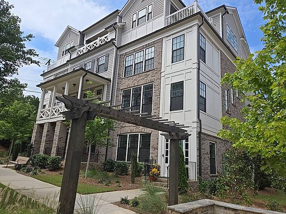 2nd image of 343 Concord St