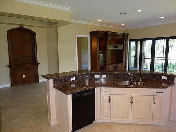 3rd image of 7567 Old Thyme Ct