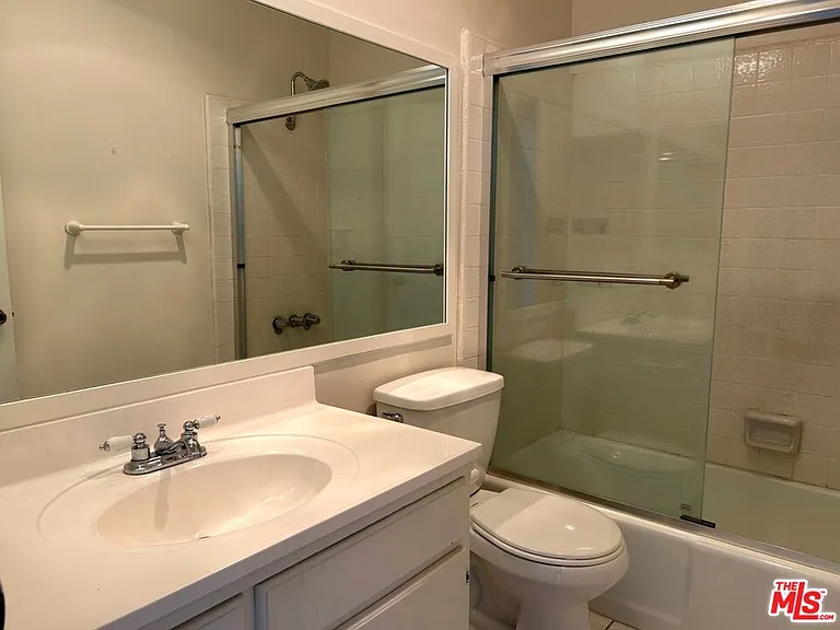 3741 Westwood Blvd #4 — Photo 19