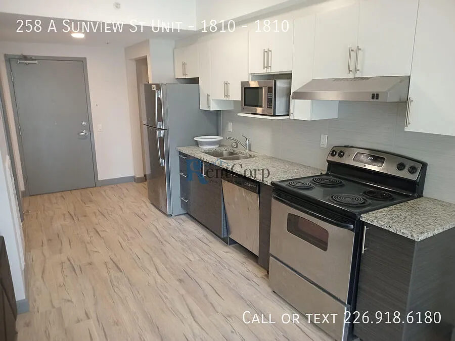 1 bed, 1.0 bath, $1,750 — Photo 3