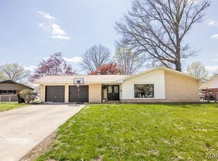 625 Springdale Dr, Belleville, IL