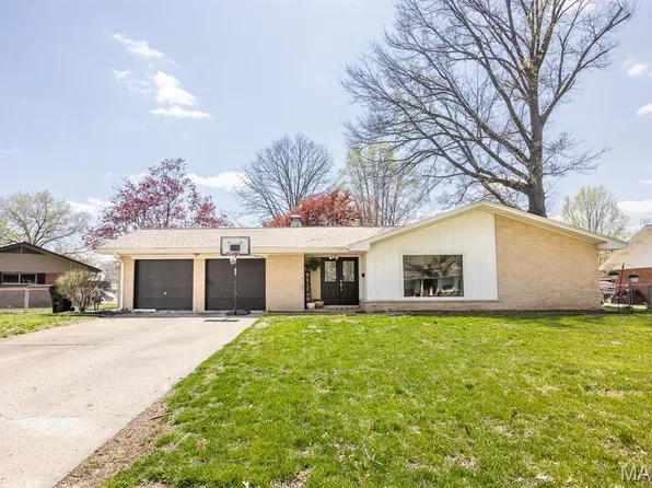 625 Springdale Dr, Belleville, IL 62223